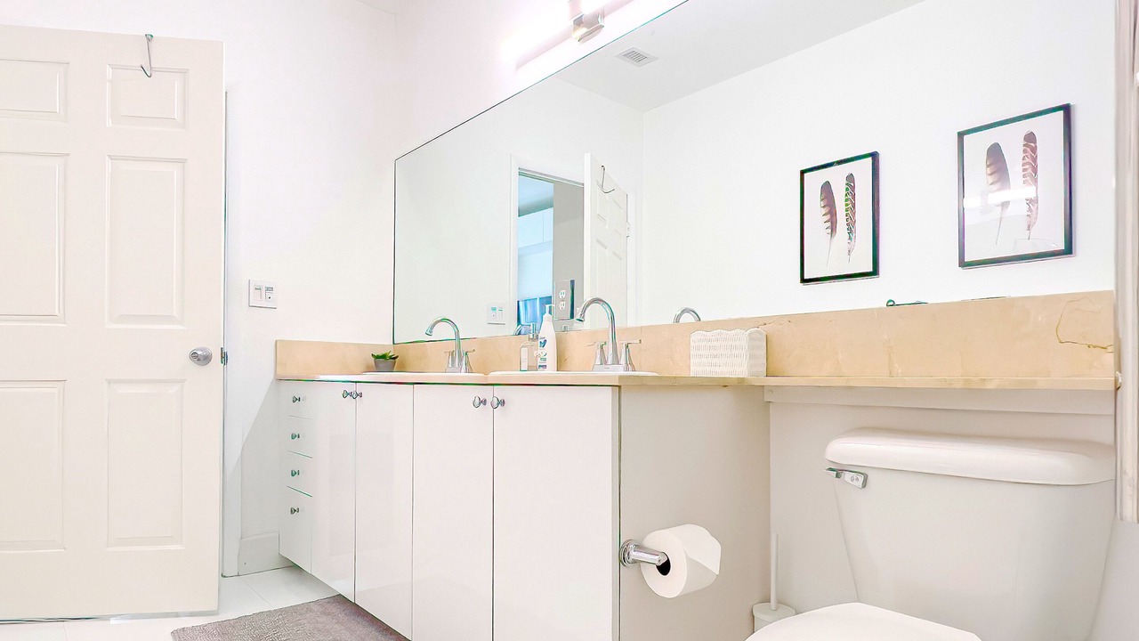 Photo of Bathroom in South Palm Park Neighborhood Association