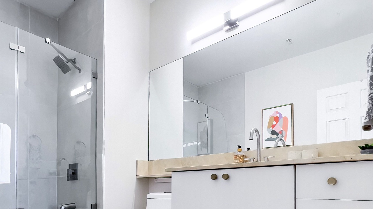 Photo of Bathroom in South Palm Park Neighborhood Association
