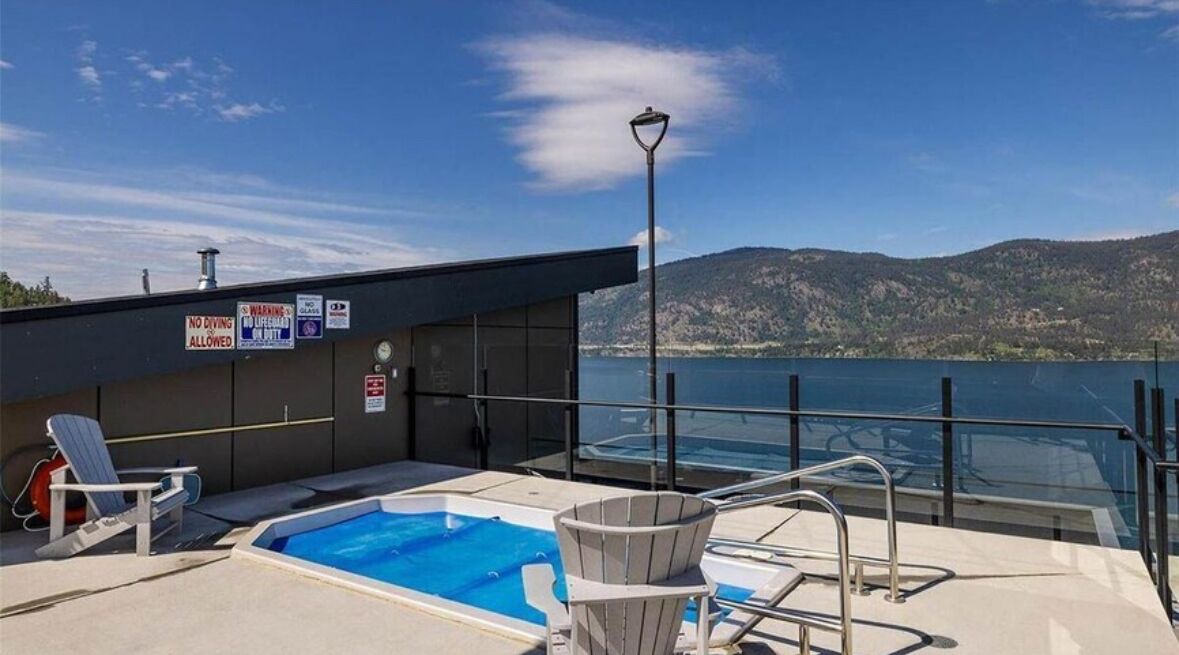 Photo of Outdoor in McKinley