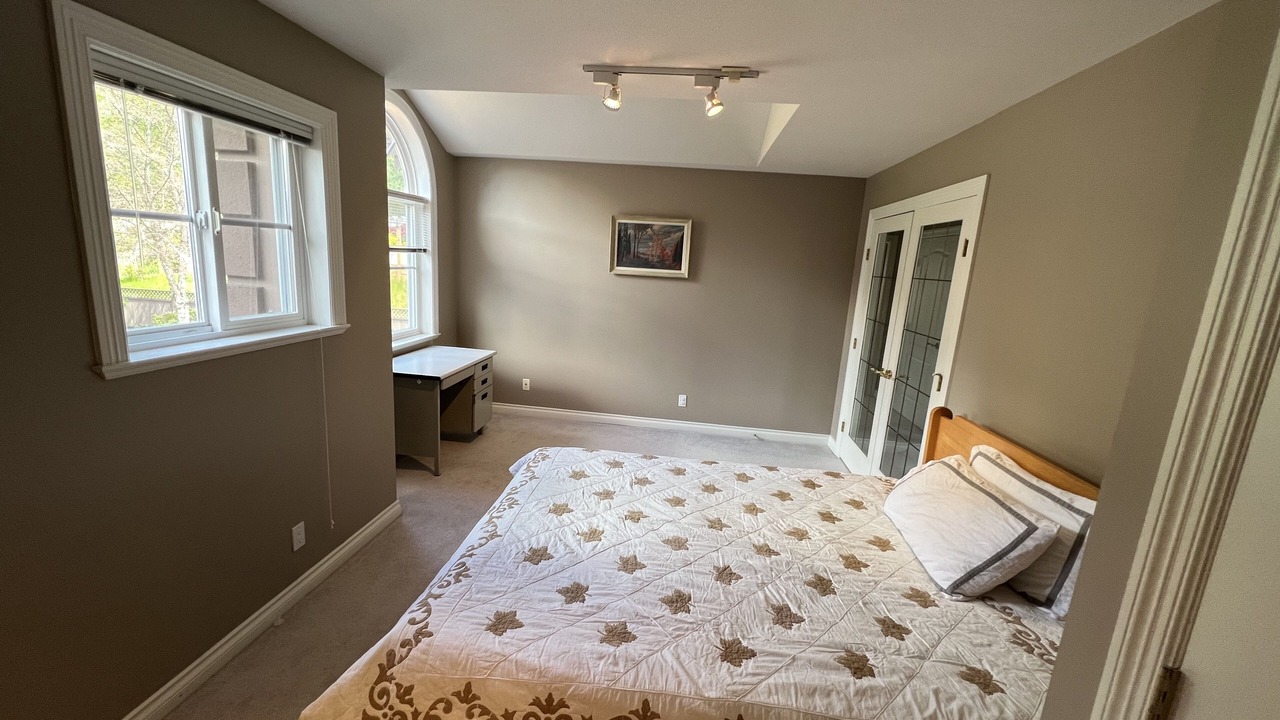 Photo of Bedroom in Anmore