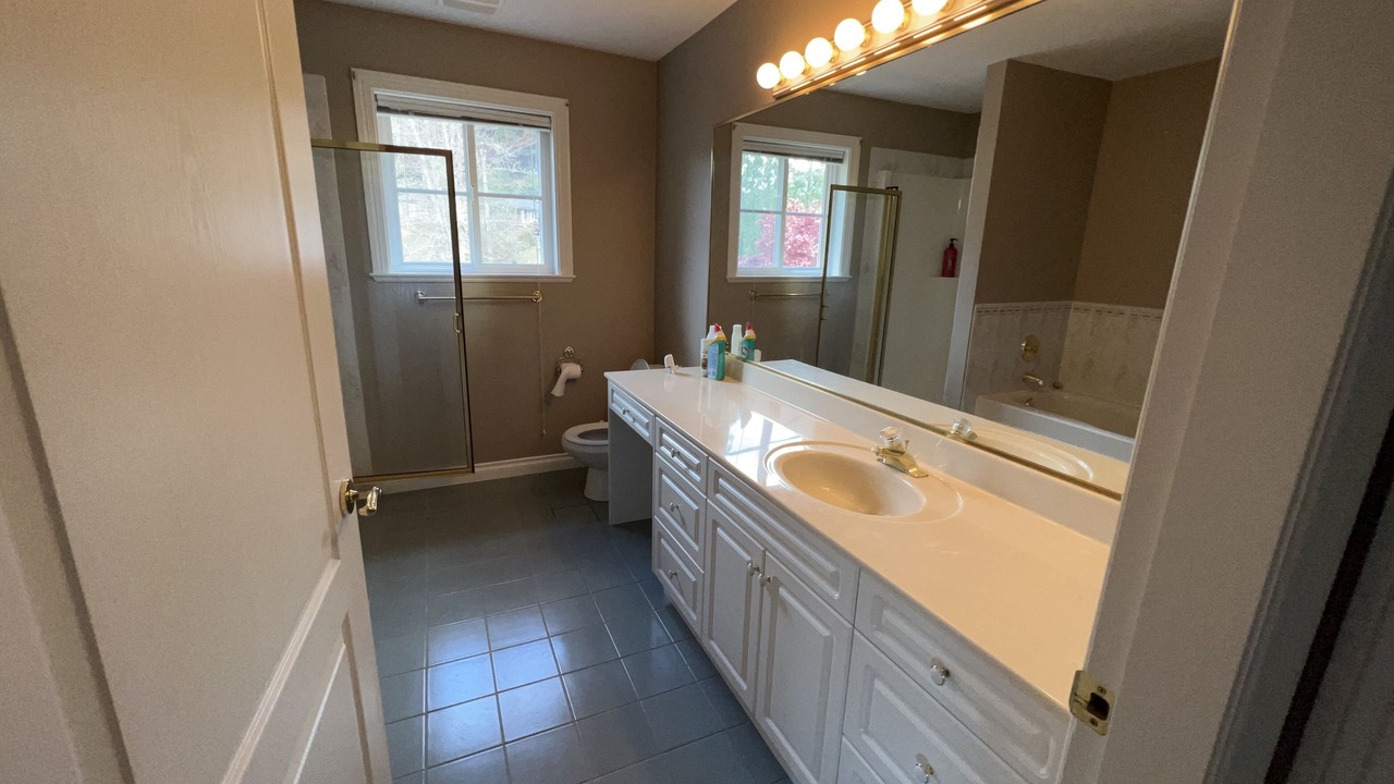 Photo of Bathroom in Anmore