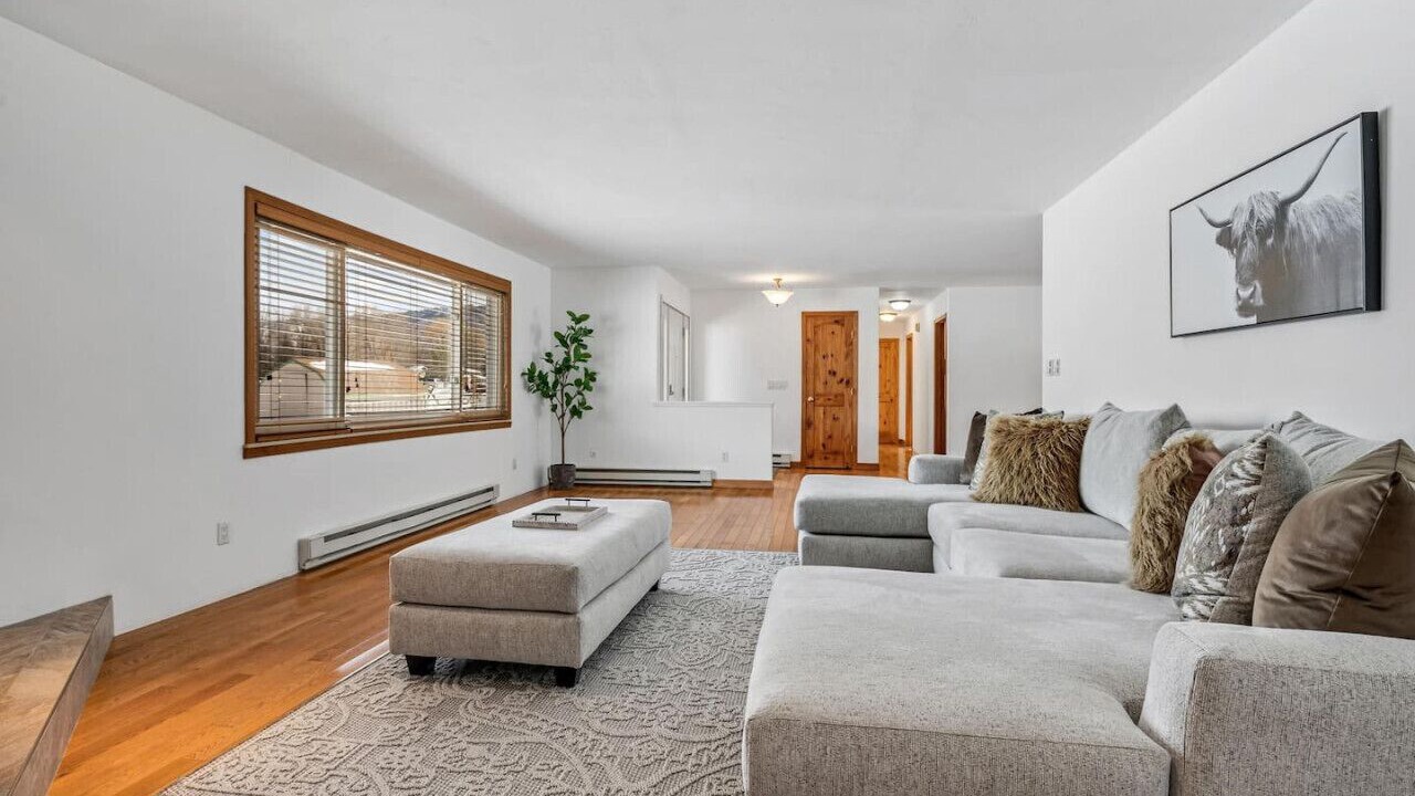 Photo of Livingroom in Basalt