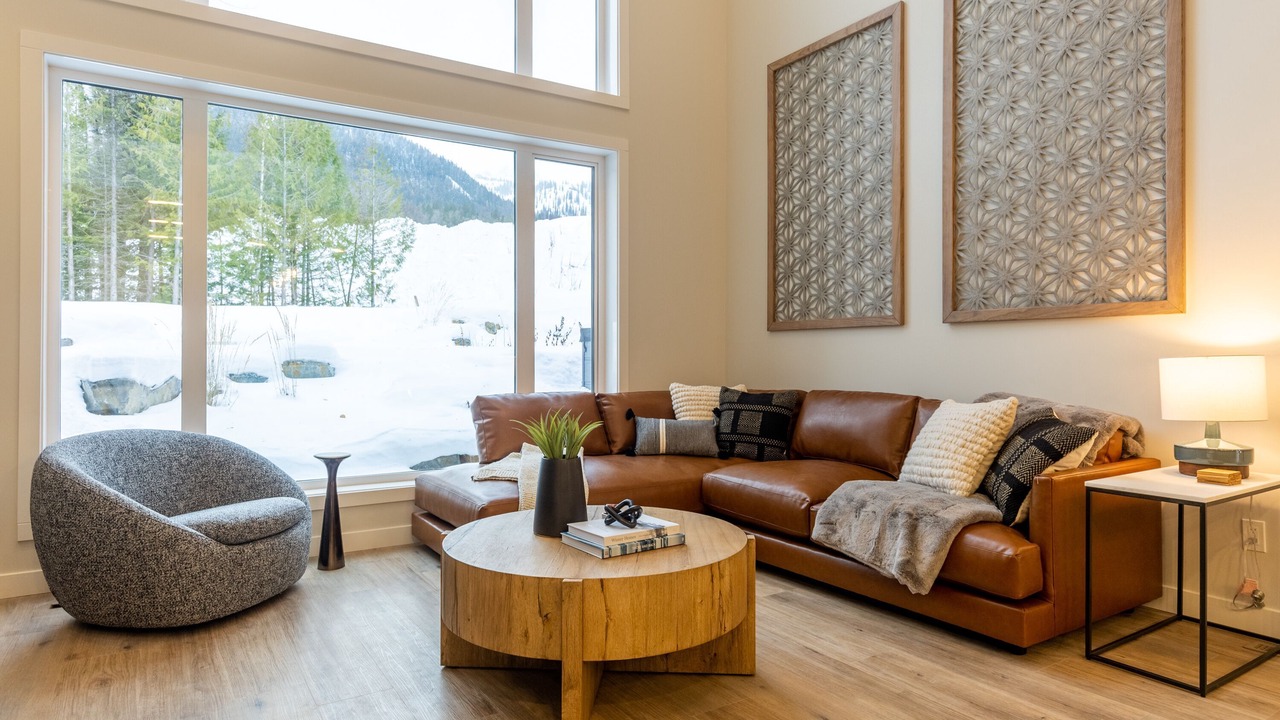 Photo of Livingroom in East Kootenay