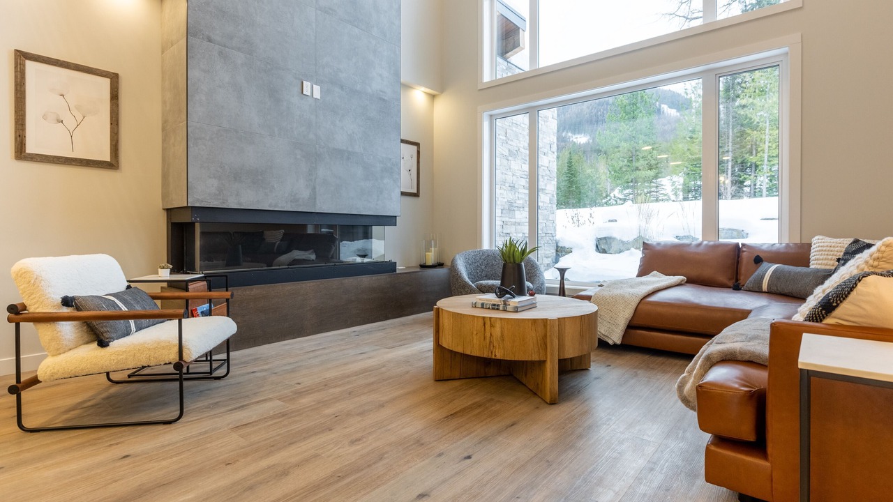 Photo of Livingroom in East Kootenay