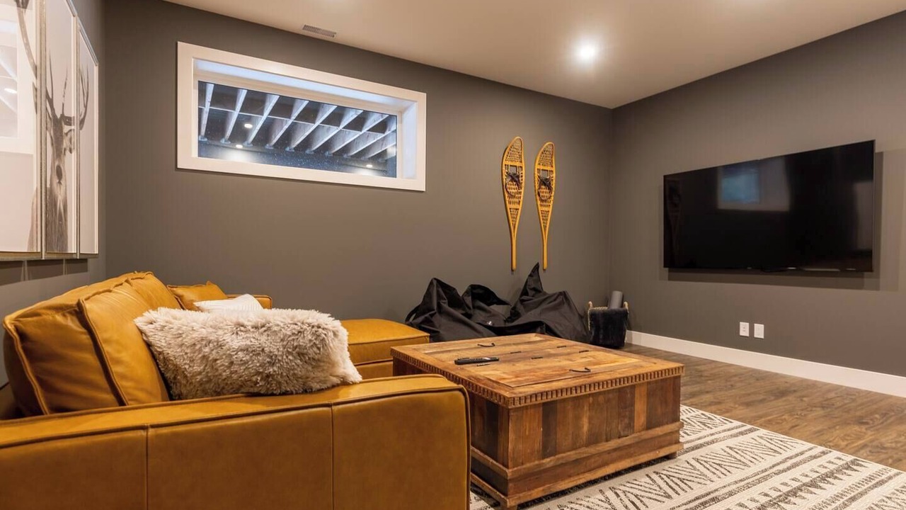 Photo of Livingroom in East Kootenay
