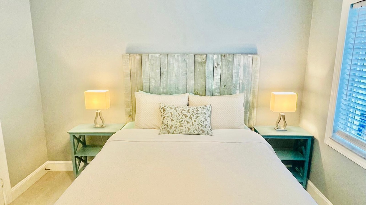 Photo of Bedroom in Parrot Cove