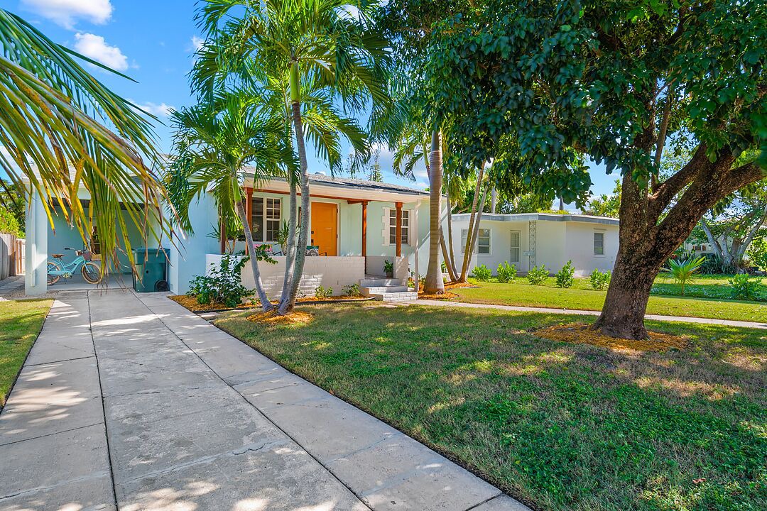 Photo of Outdoor in Parrot Cove