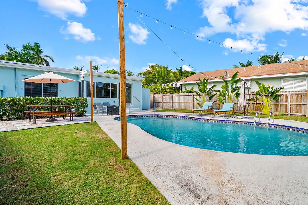 Photo of Outdoor in Parrot Cove