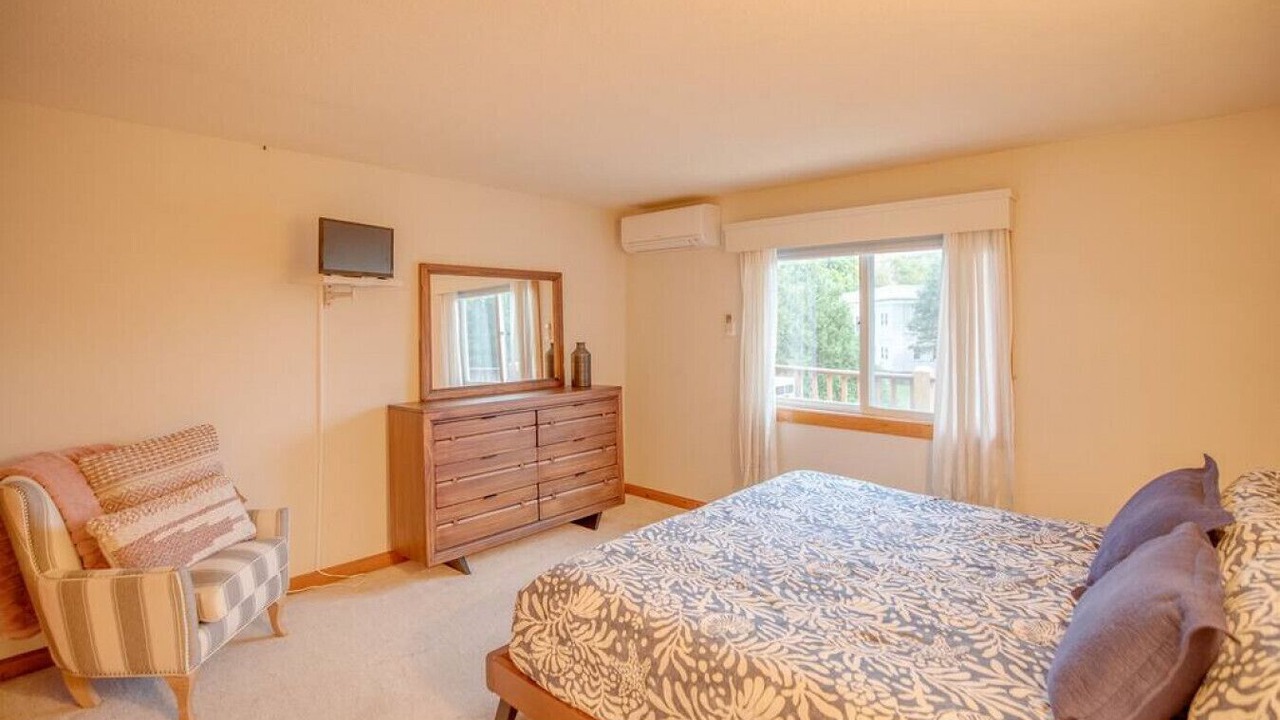 Photo of Bedroom in Lincoln
