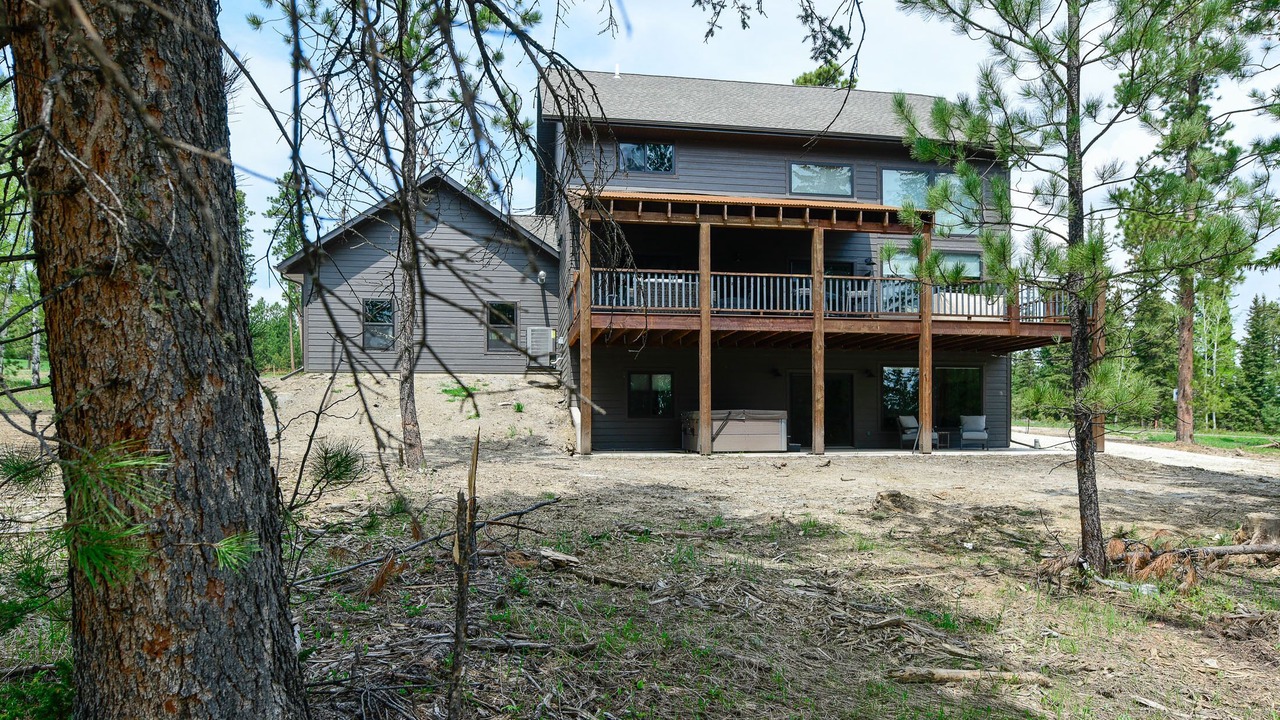Photo of Outdoor in Lead