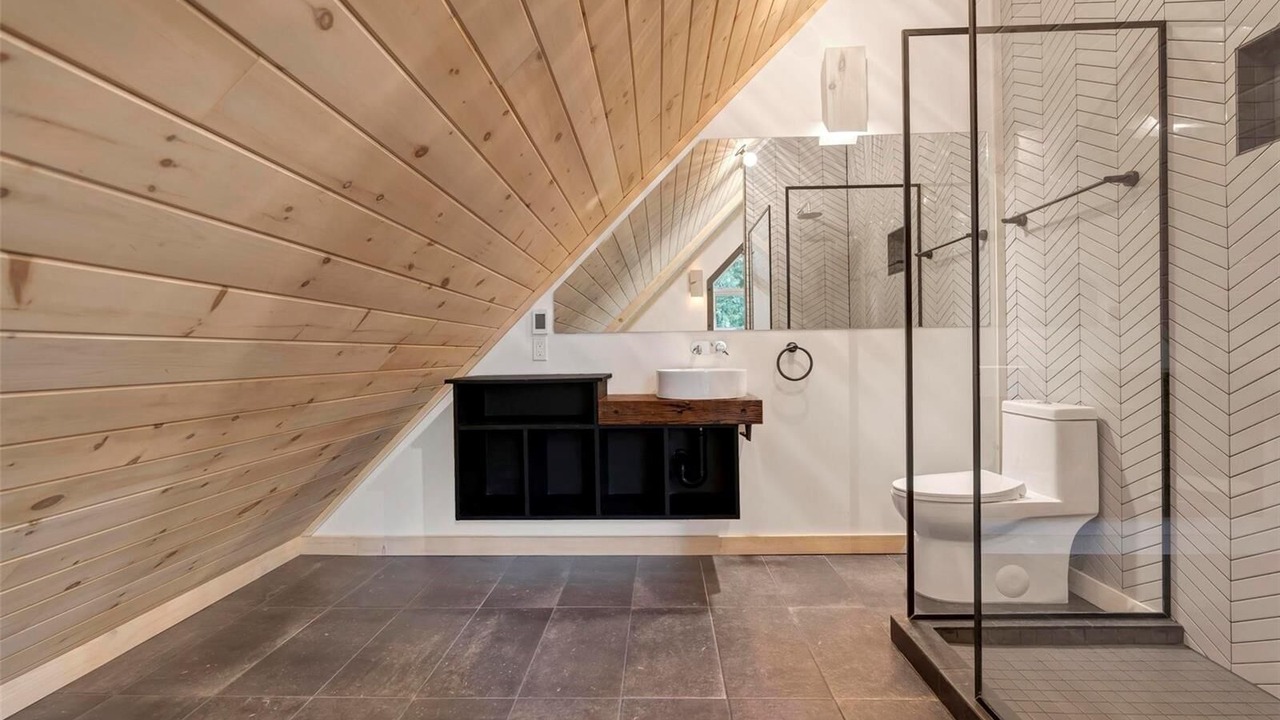 Photo of Bathroom in Shawnigan Lake