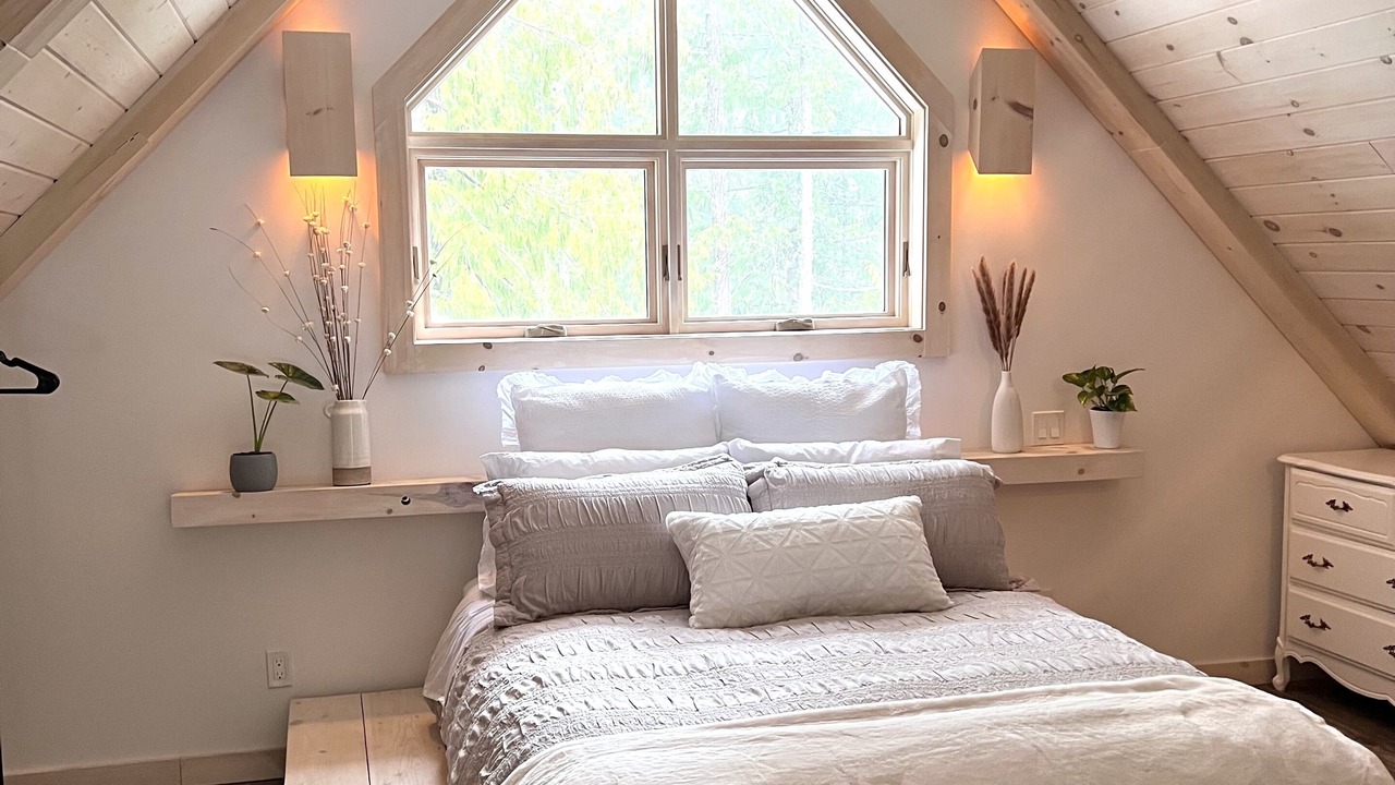 Photo of Bedroom in Shawnigan Lake