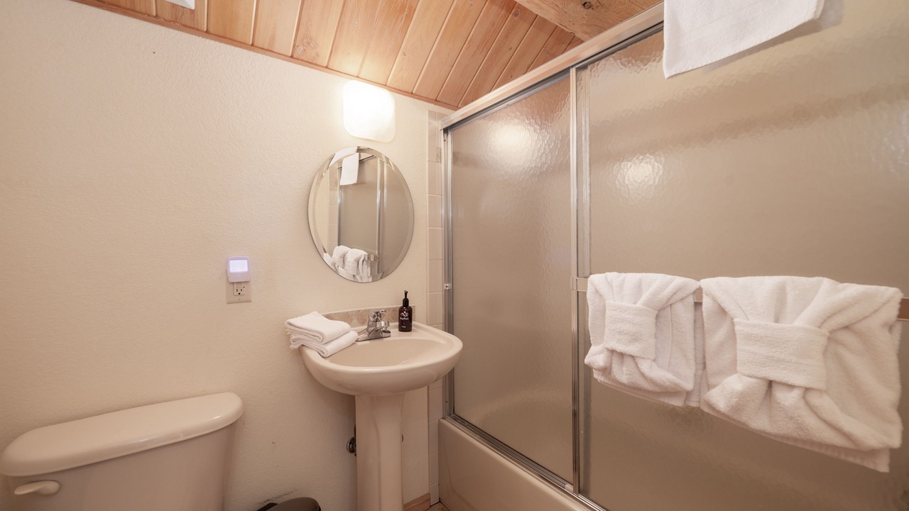 Photo of Bathroom in Grand Lake