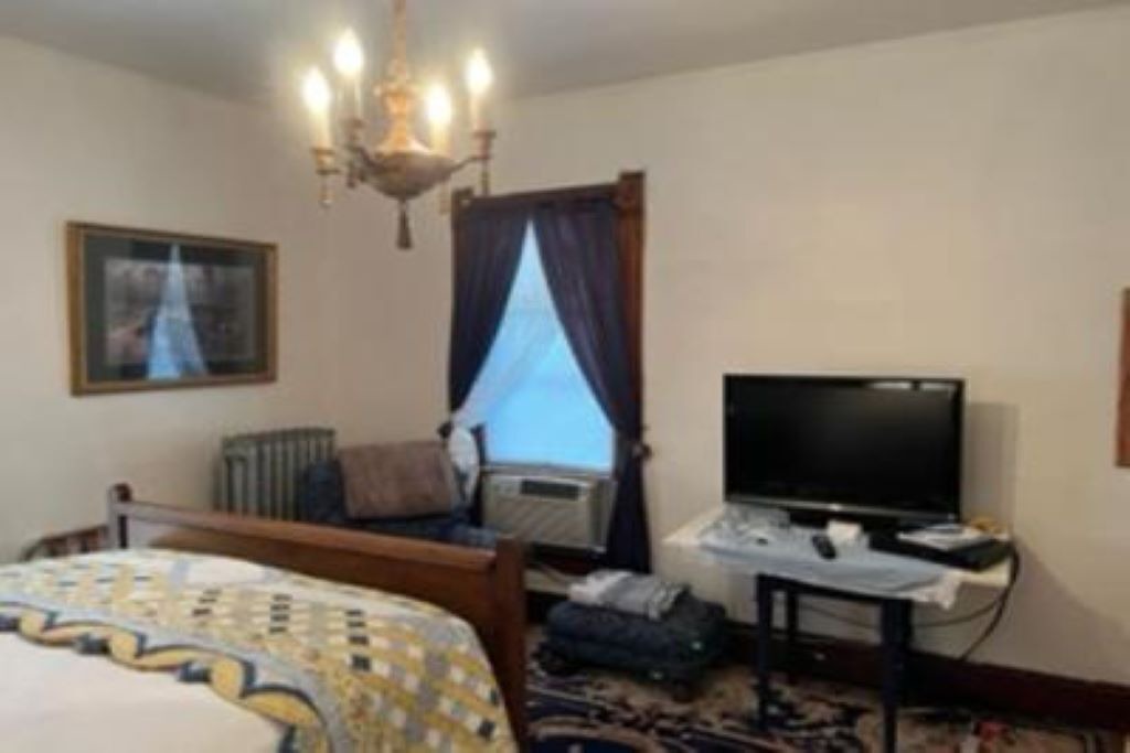 Photo of Bedroom in Raton