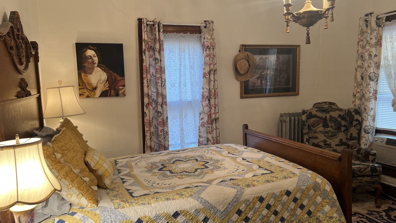 Photo of Bedroom in Raton