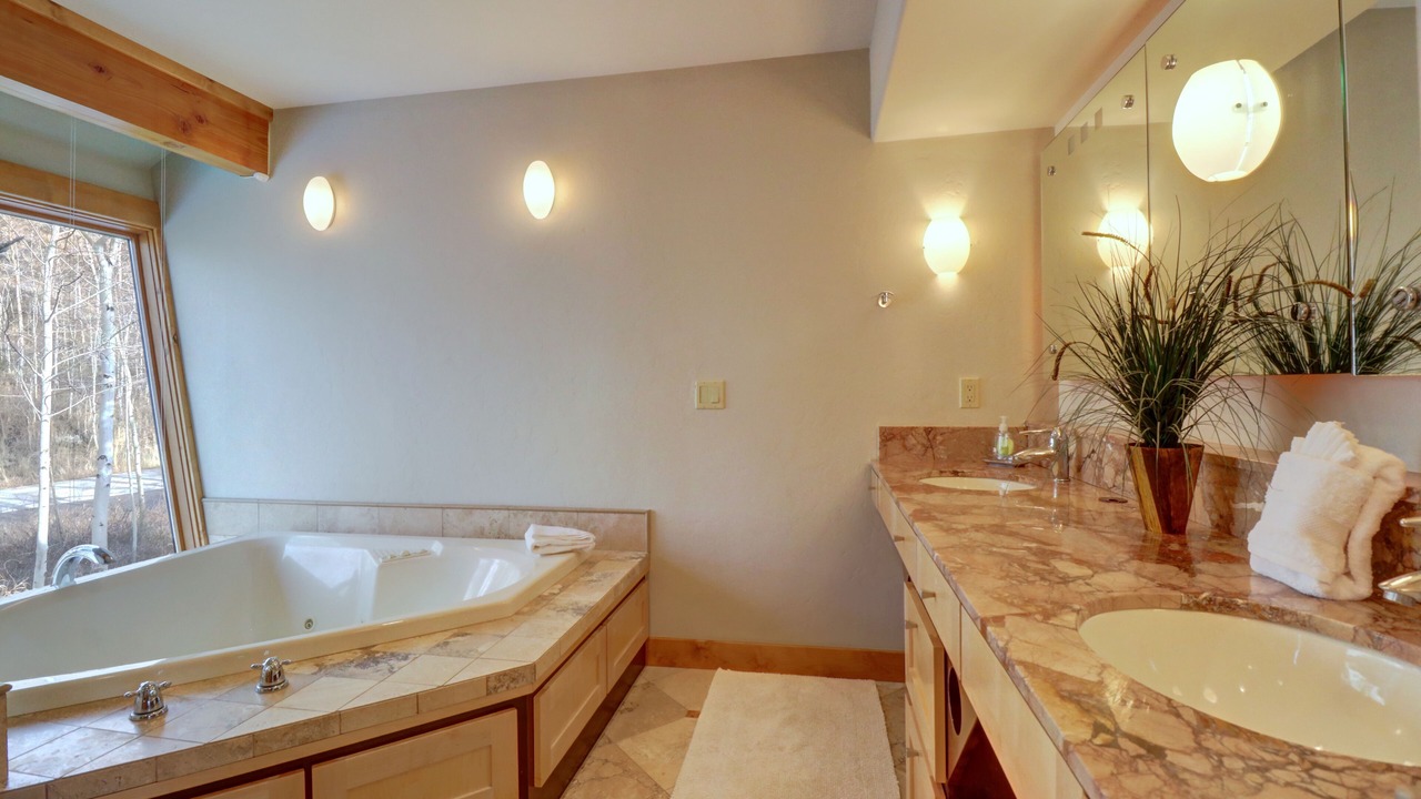 Photo of Bathroom in Hamilton Creek