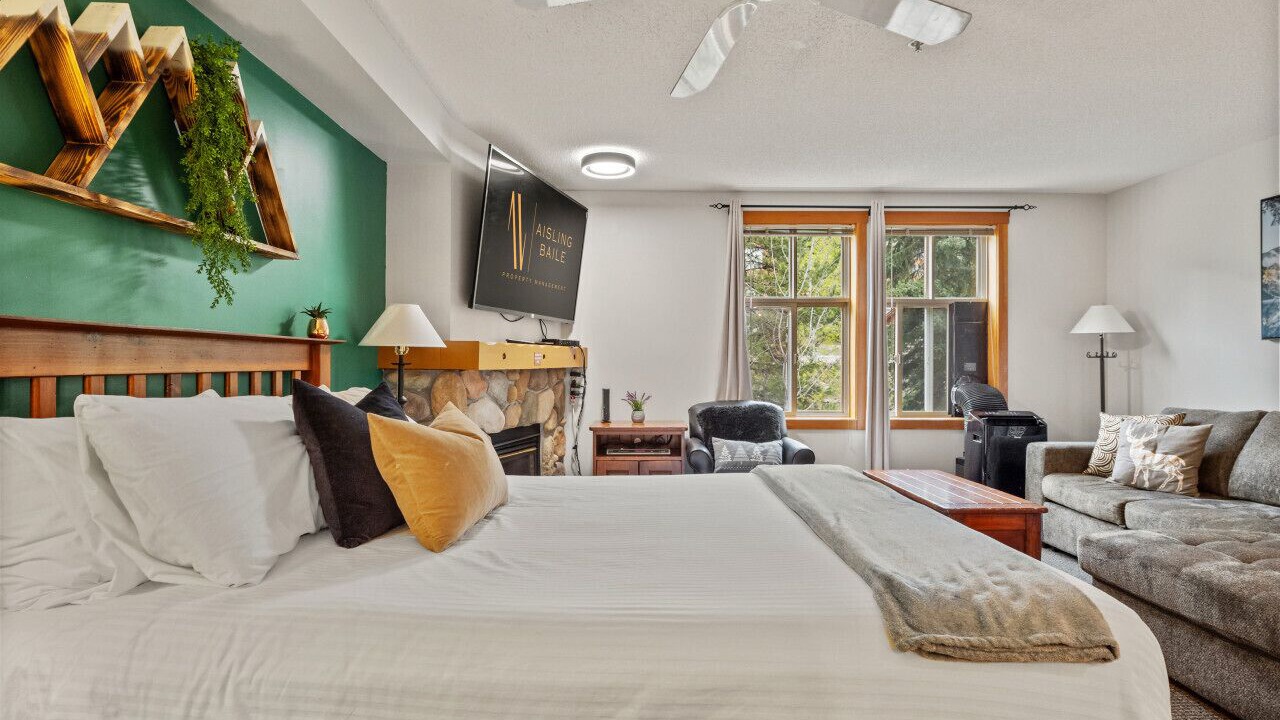 Photo of Bedroom in East Kootenay