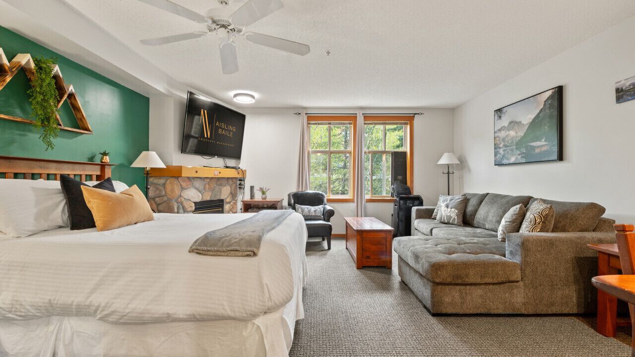 Photo of Bedroom in East Kootenay