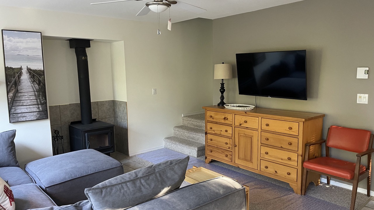 Photo of Bedroom in Halfmoon Bay