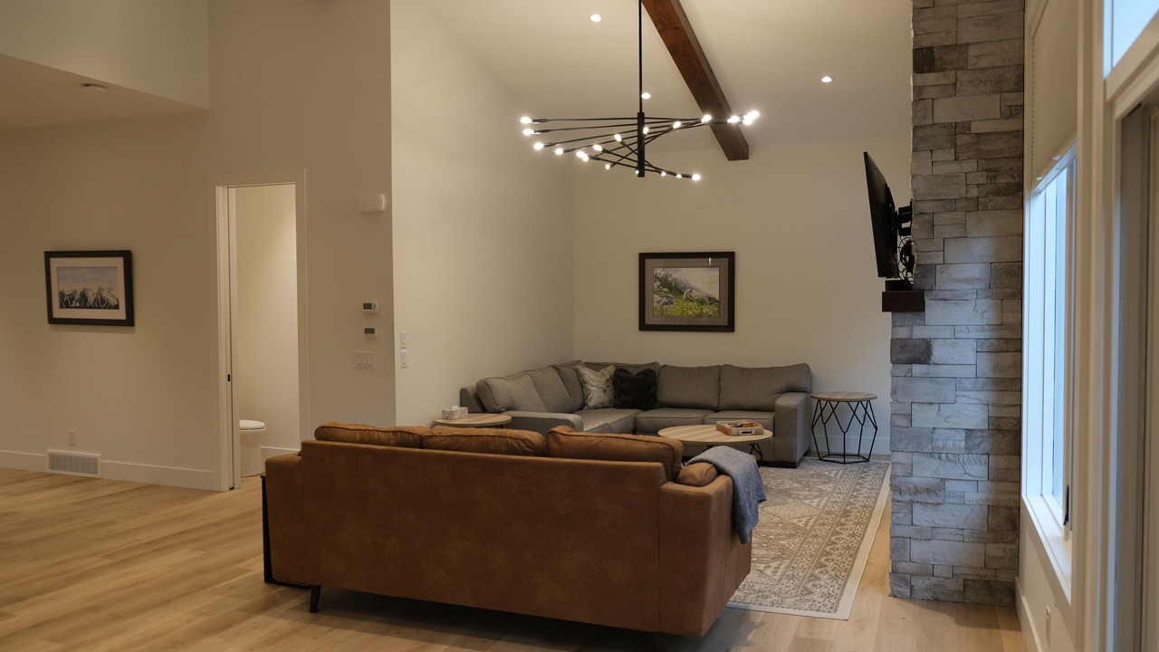 Photo of Livingroom in East Kootenay