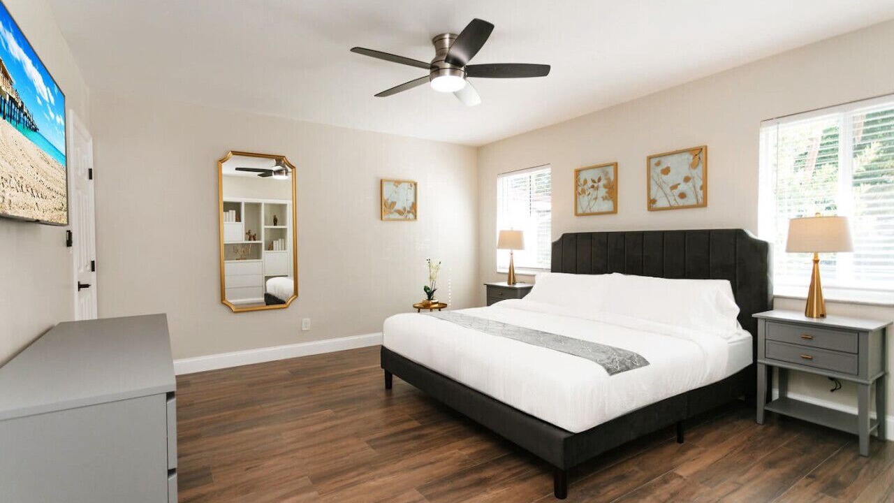 Photo of Bedroom in Dania Beach