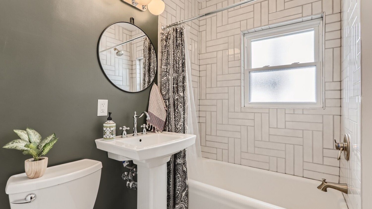 Photo of Bathroom in North Park Hill