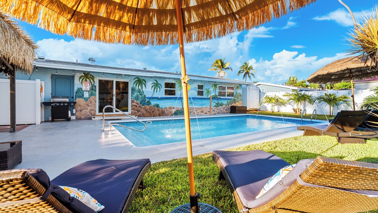 Photo of Outdoor in Tropic Palms