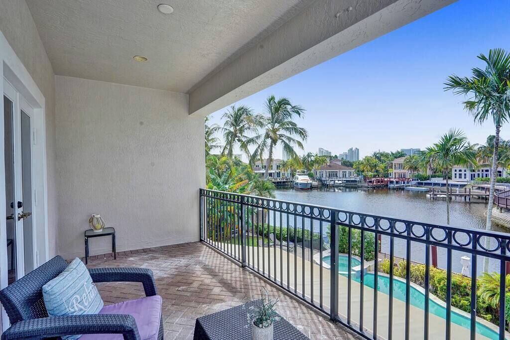 Photo of Patio Balcony in South Lake