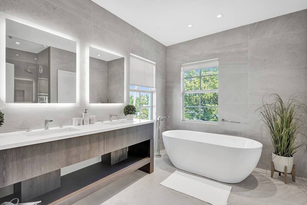 Photo of Bathroom in South Lake