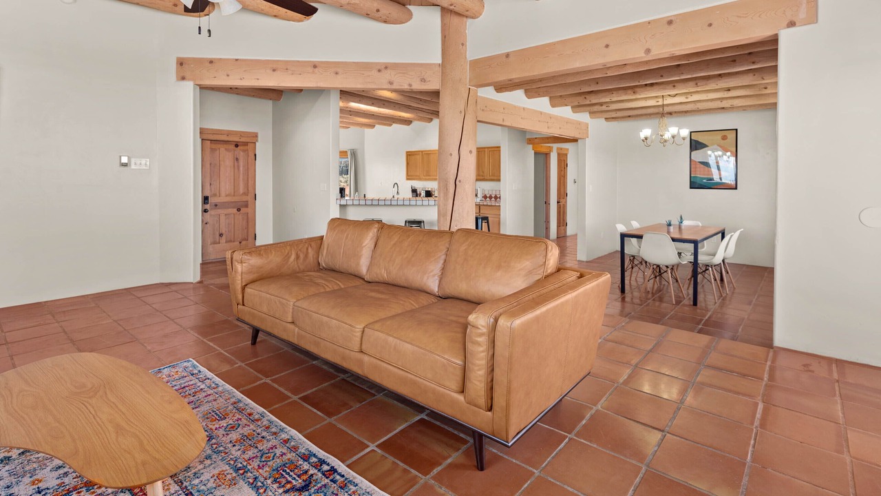 Photo of Livingroom in Taos