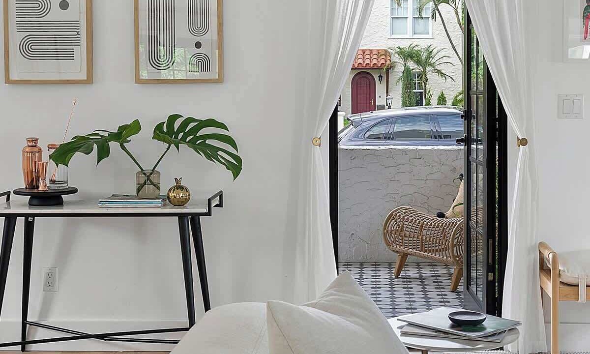 Photo of Livingroom in Flamingo Parks