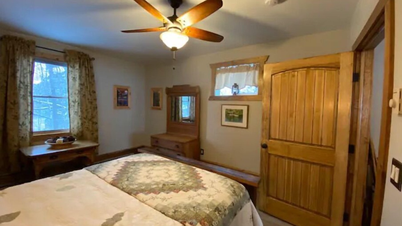 Photo of Bedroom in Bolton Landing
