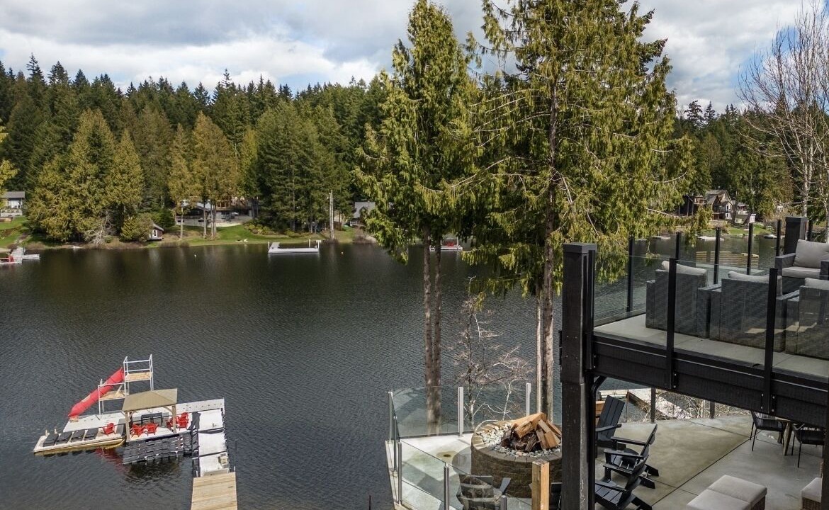Photo of Patio Balcony in Shawnigan Lake