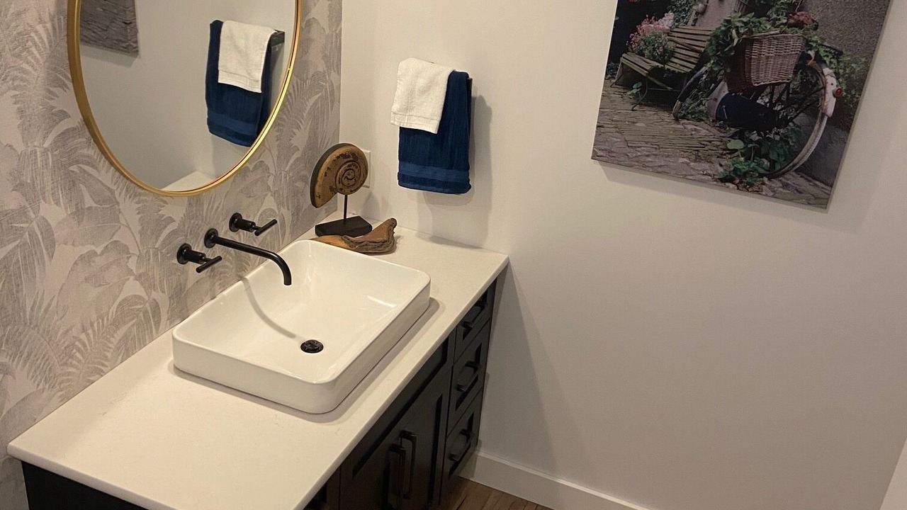 Photo of Bathroom in Maymont Beach