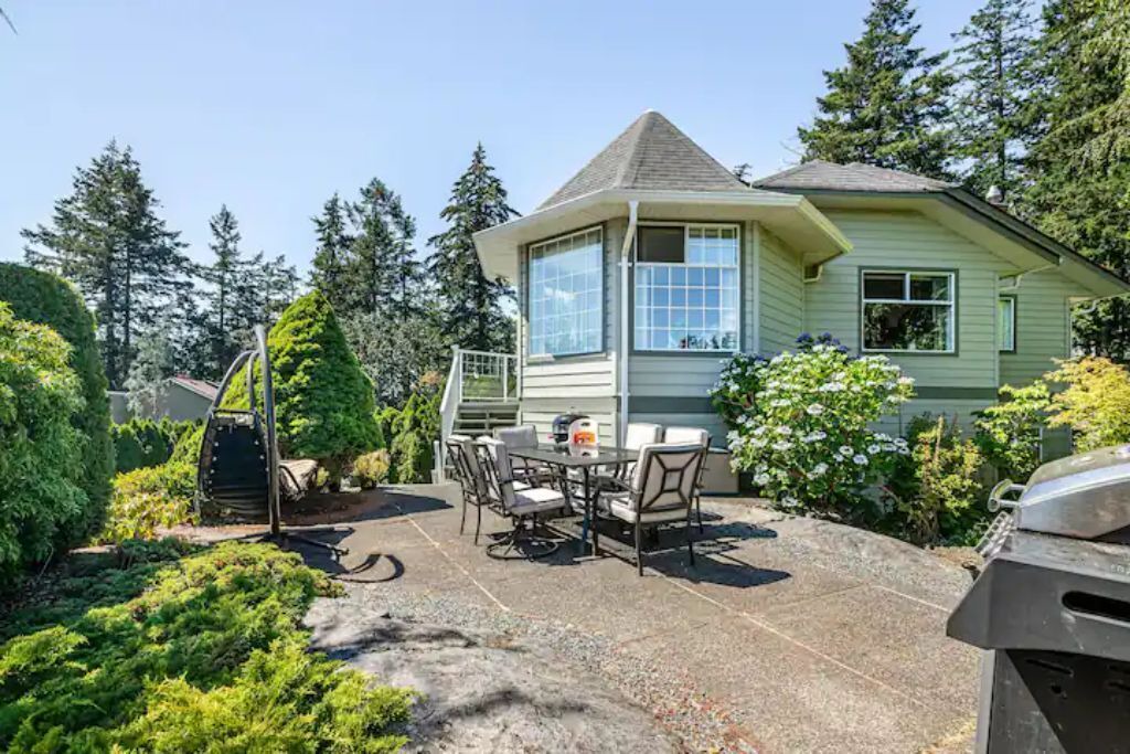 Photo of Outdoor in Saanich West