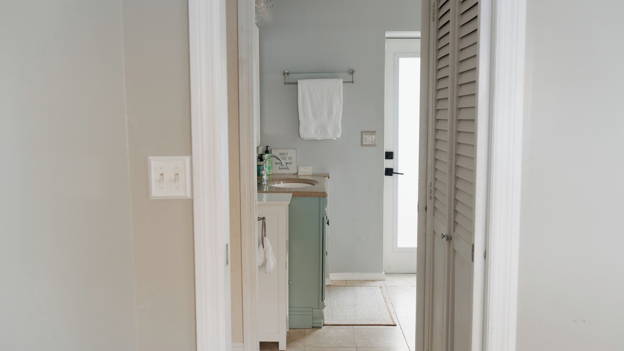 Photo of Bathroom in Old Northwood Historic District