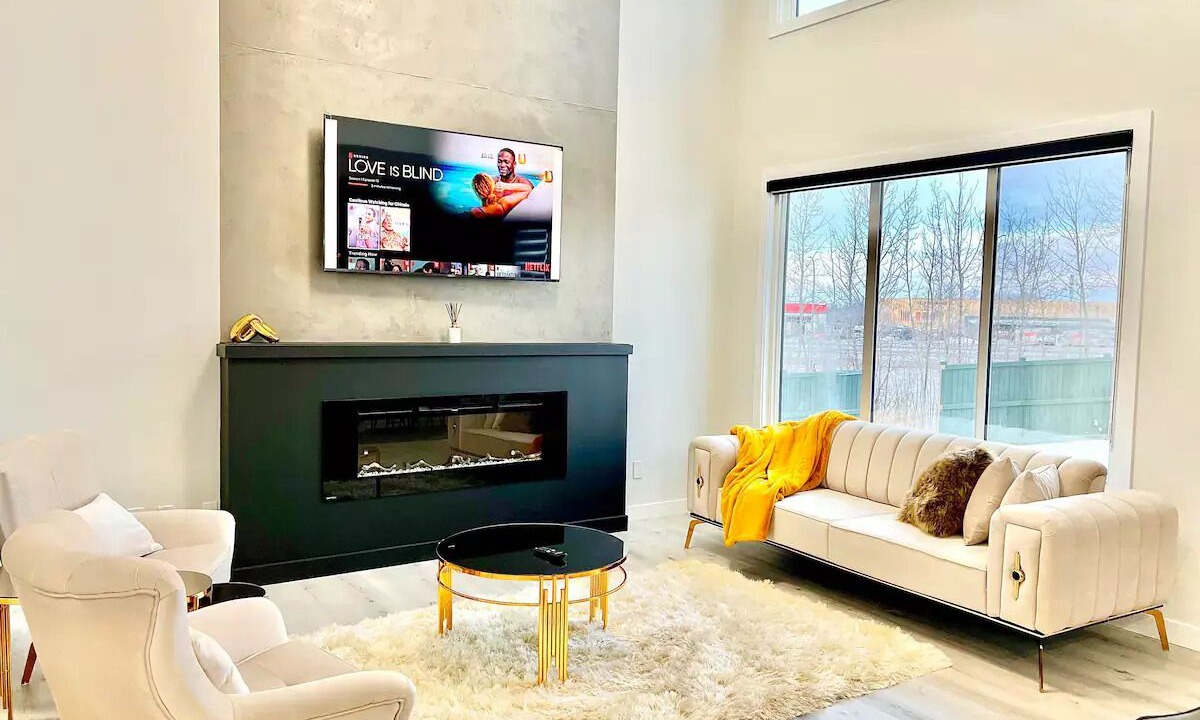 Photo of Livingroom in West Edmonton