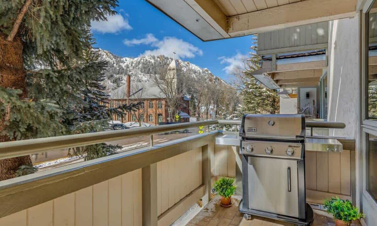 Photo of Patio Balcony in Aspen