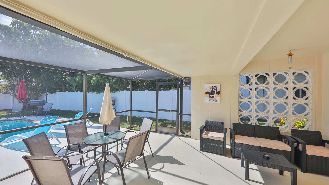 Photo of Outdoor in Hollywood Hills