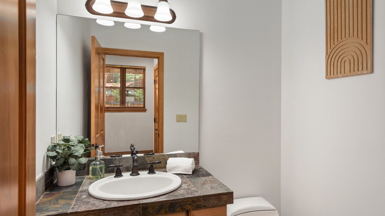Photo of Bathroom in Basalt