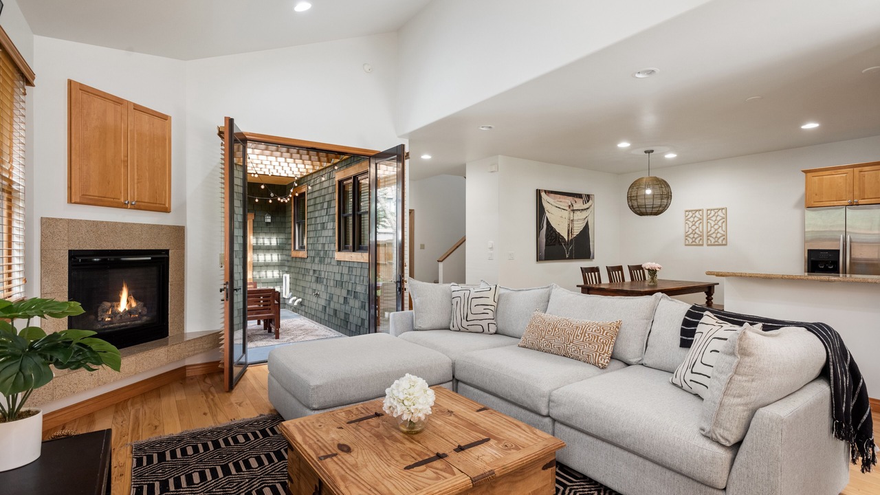 Photo of Livingroom in Basalt