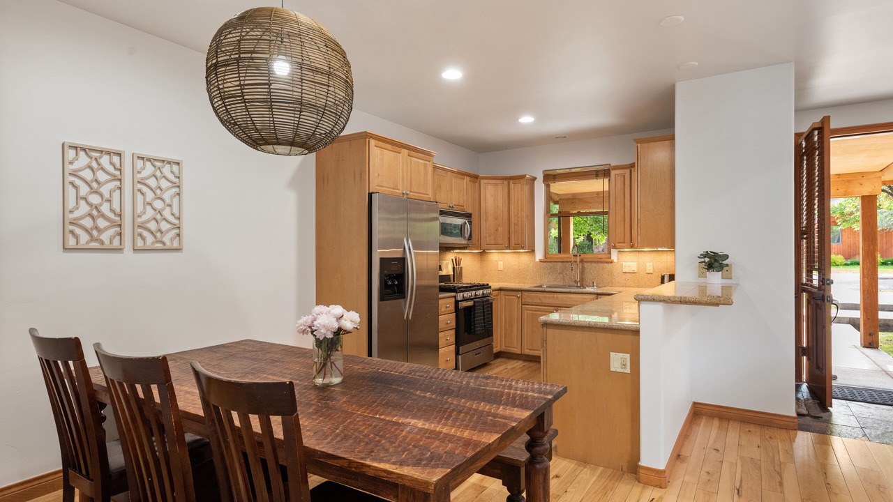 Photo of Kitchen in Basalt