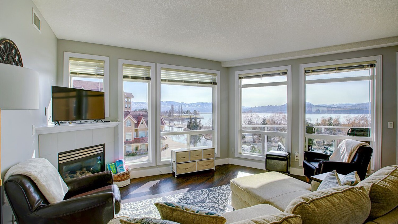 Photo of Livingroom in North End
