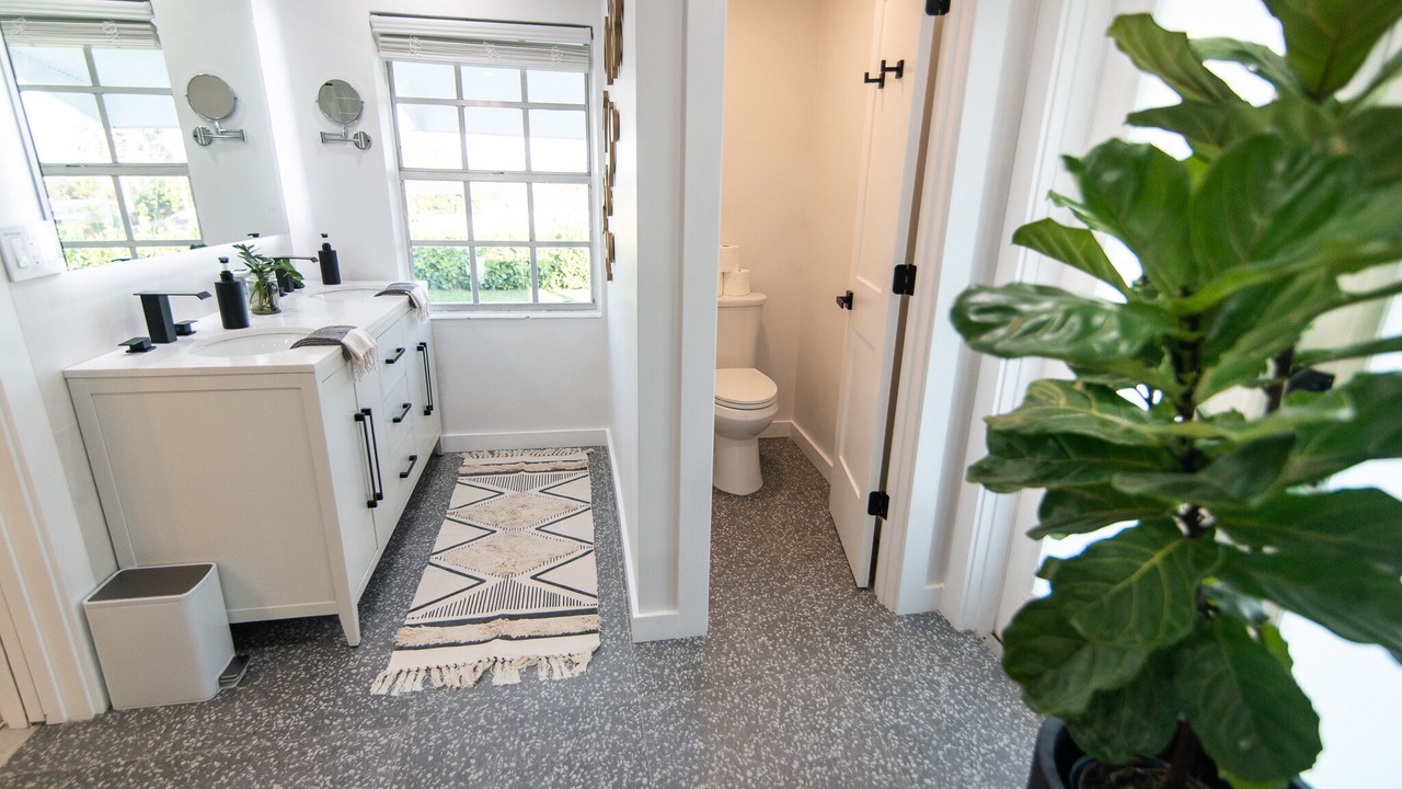 Photo of Bathroom in Southwest