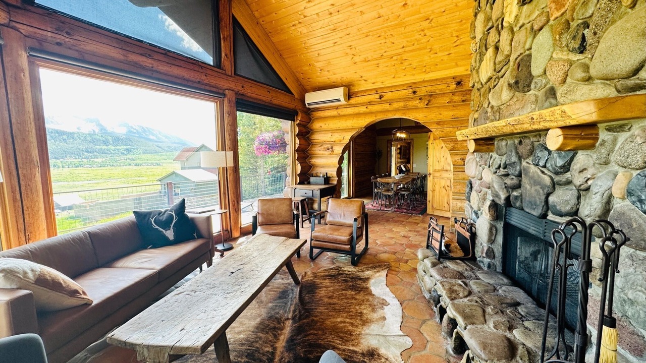 Photo of Livingroom in Crested Butte