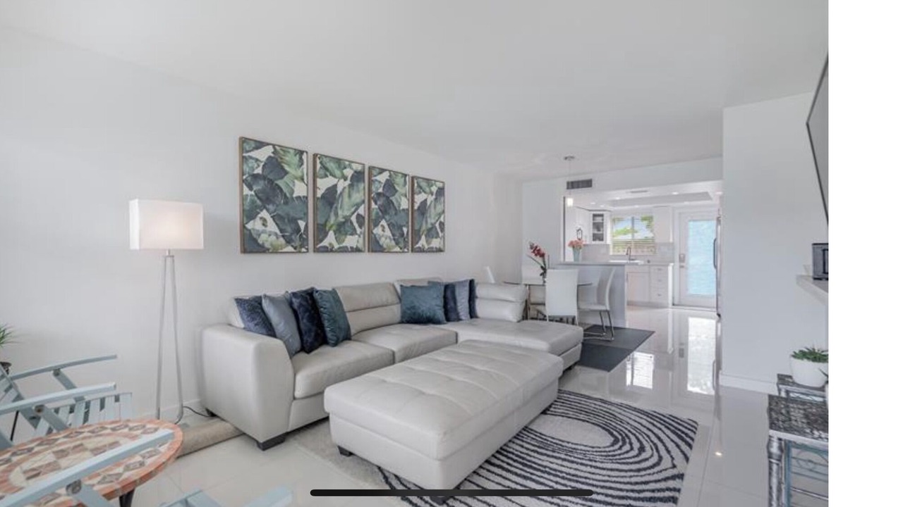 Photo of Livingroom in Bel Air
