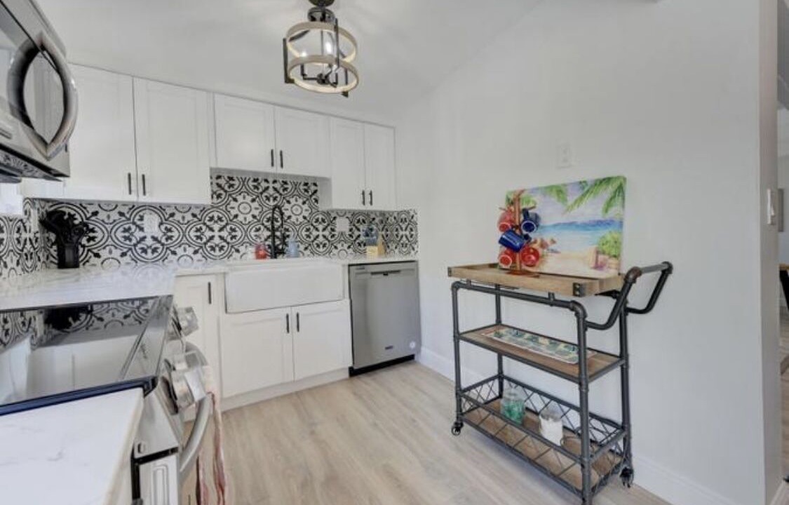 Photo of Kitchen in Harbor Village