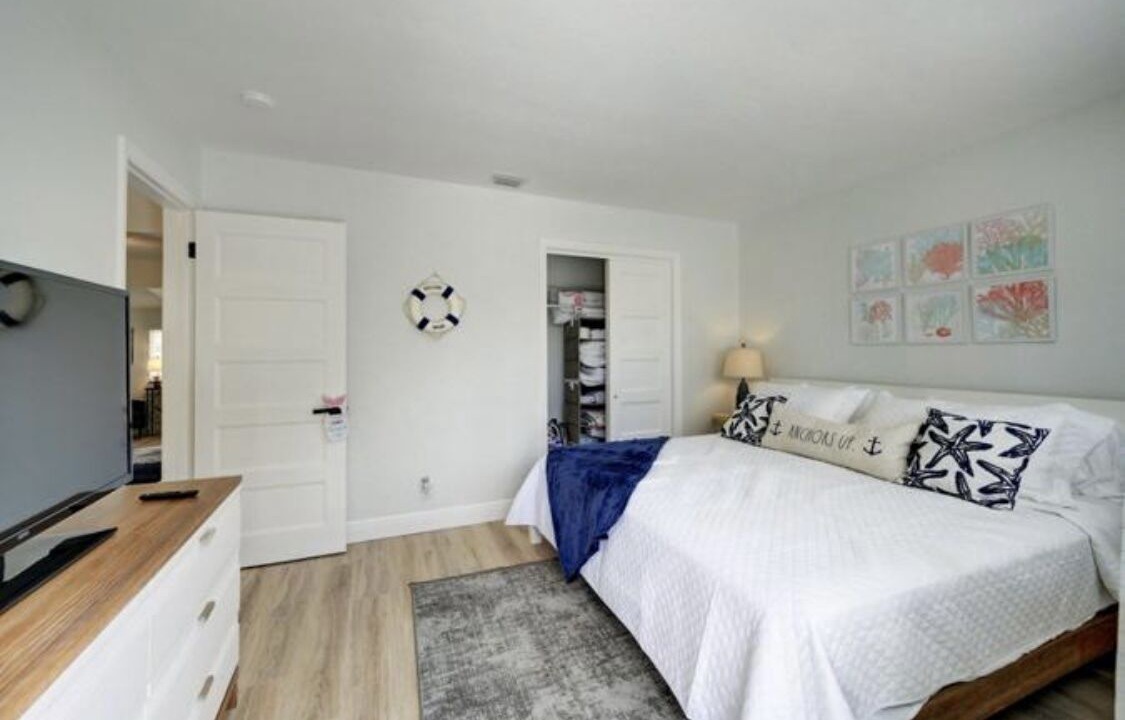 Photo of Bedroom in Harbor Village