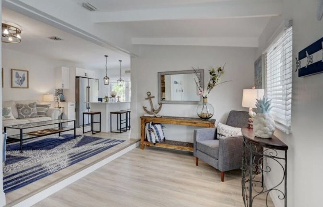 Photo of Livingroom in Harbor Village