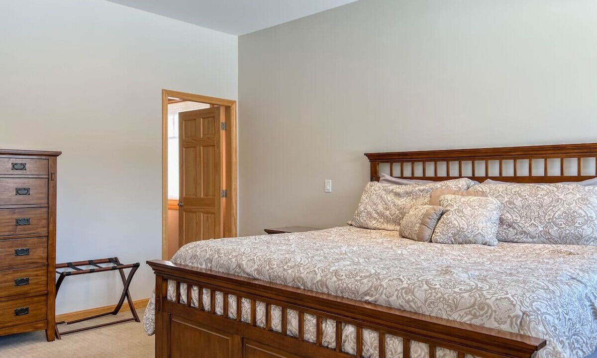 Photo of Bedroom in Jackson